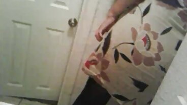 Action de seins masturbation porno gratuit de taille moyenne avec la séduisante Fiona Sprouts d'ExCoGi