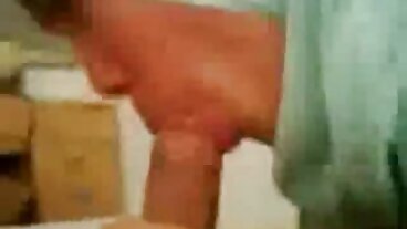 Scène de branlette avec site film porno français un amateur passionné de Czech AV