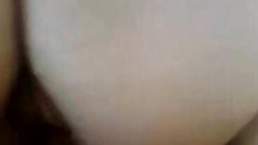 Action Legs On Shoulders avec film x sur tukif la passionnée Febby Twigs de Devil's Film