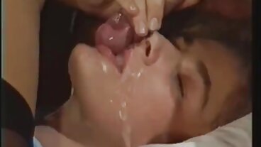 Ejaculation sexuelle avec la chaude JC Simpson film xxl gratuit porno de Tug Pass