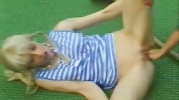 In The Bed films pornographiques adulte porn avec la magnifique Selvaggia de Reality Kings