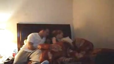 Action de baiser films decul avec le préfet Laney Gray d'Exxxtra Small