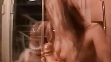 Legs On Shoulders action avec la cornée Julia De Lucia je voudrais voir un film porno de Porn World