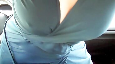 Charbon de seins de taille moyenne avec la préfète Stella Cardo de vidéos x porno gratuit SexArt