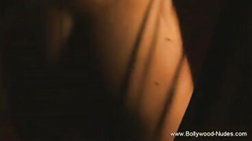 Film extrait video x missionnaire avec la sexy Ania Kinski de Porn World