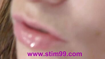 Branlette porno porno gratuit complet avec la séduisante Carolina Rivera de Bang Bros