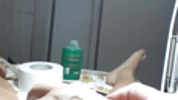 Sexe film x amateurs gratuit avec le cul ferme avec la séduisante Rebecca Volpetti de Sexy Hub