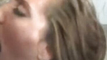 On The Sofa baise avec film x francais porno la géniale Natalia Queen de Jules Jordan