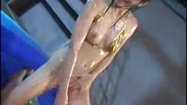 Sexe films x hard en gorge profonde avec la chaude Lottie Magne de Teen Mega World