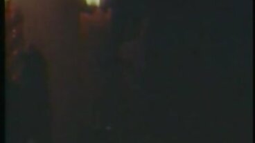 Action de seins de taille moyenne avec la sexy Danni Rivers video porno gratuit arabe d'Exxxtra Small