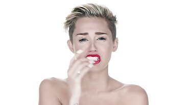 Film rousse avec la séduisante Vanna Bardot video x extrait gratuit de Cum4K