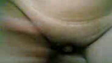 Sexe en lingerie avec la superbe Harley Haze film x partouze et Summer Vixen de Cherry Pimps