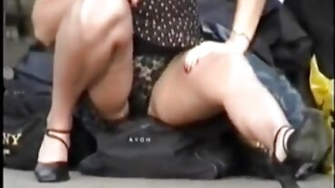 Scène cheveux longs avec la cherche film x gratuit séduisante Cherie Deville de Slut Inspection