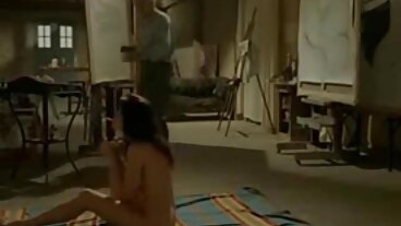 Branlette avec la jolie Sasha Rose de Porn World film porno gratuit film porno gratuit