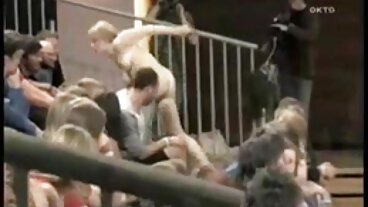 Scène fétichiste avec la jolie site vidéo porno Lily Lane d'Evil Angel