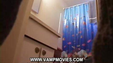 Scène missionnaire avec la jolie Iris Kiss Kiss de filme pornographique francais gratuit Clubseventeen