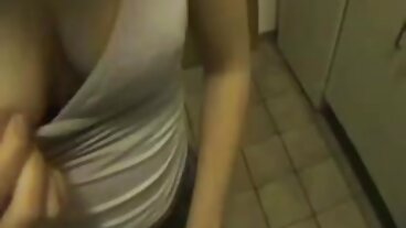 Film oral avec la film porno black streaming séduisante Marselina Fiore et Mishelle Klein de Teen Mega World