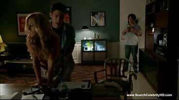 Jeune film avec la sexy Scarlett Mae de regarder film x en streaming Cherry Pimps