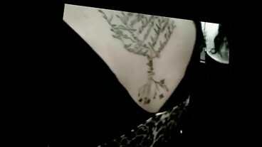 Action sinueuse filme x streaming avec Kerry tentant de Perfect Gonzo