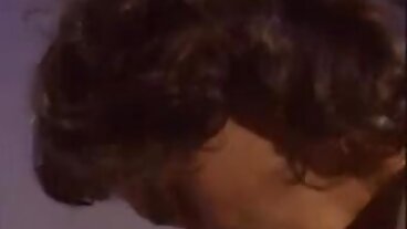 Vidéo de branlette avec la passionnée Chloe Cherry et voir film porno gratuit Natalia Queen de All Anal