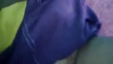 Charbon de seins de taille moyenne avec Anastasia video x adulte gratuit Brokelyn et Lya Missy de Porn World