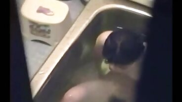 Footjob porno avec la géniale Kate Rich de extrait film x 21 Naturals