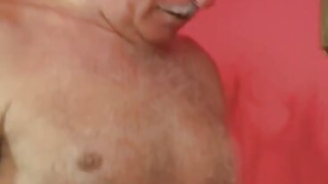 Charbon de seins de taille moyenne avec la streaming porno francais magnifique Gianna Dior de Tushy Raw