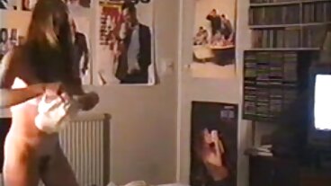 Scène Old Vs Young avec la cornée Sara film porno streaming gratuit Luvv de Jules Jordan