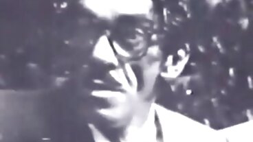 Sexe missionnaire streaming porno française avec la jolie Mary de 18 VideoZ