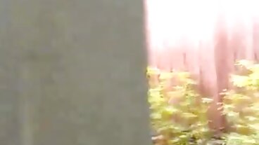 Scène film x xxx de seins de taille moyenne avec la séduisante Sasha Rose de Babes.Com