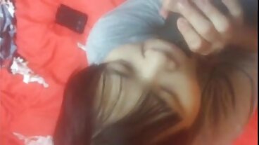 Sexe de cow-girl avec la extrait de film porno gratuit géniale Emma Hix de Evil Angel