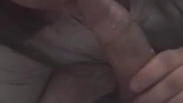 Léchage de chatte avec la jolie Casey porno français film complet A et Emylia Argan de LetsDoeIt