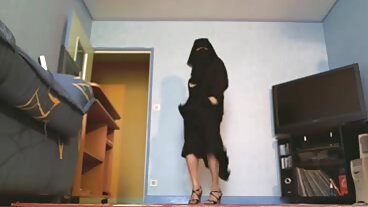 Vis de chatte taillée avec je voudrais regarder un film x la géniale Teanna Trump de Sis Loves Me